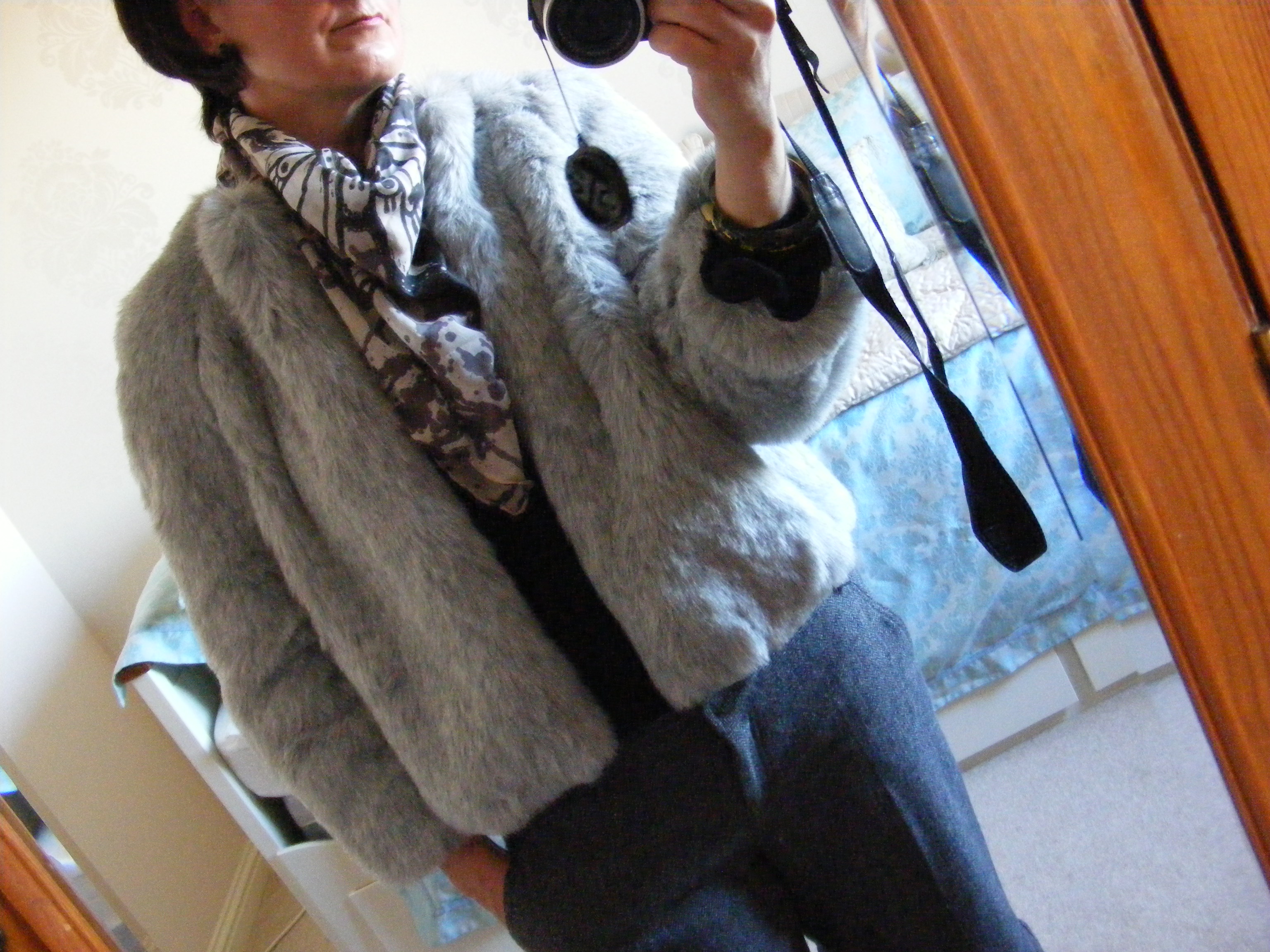 Faux Fur Jacket - from 12/2011 Tutorial – Sewing Projects | BurdaStyle.com