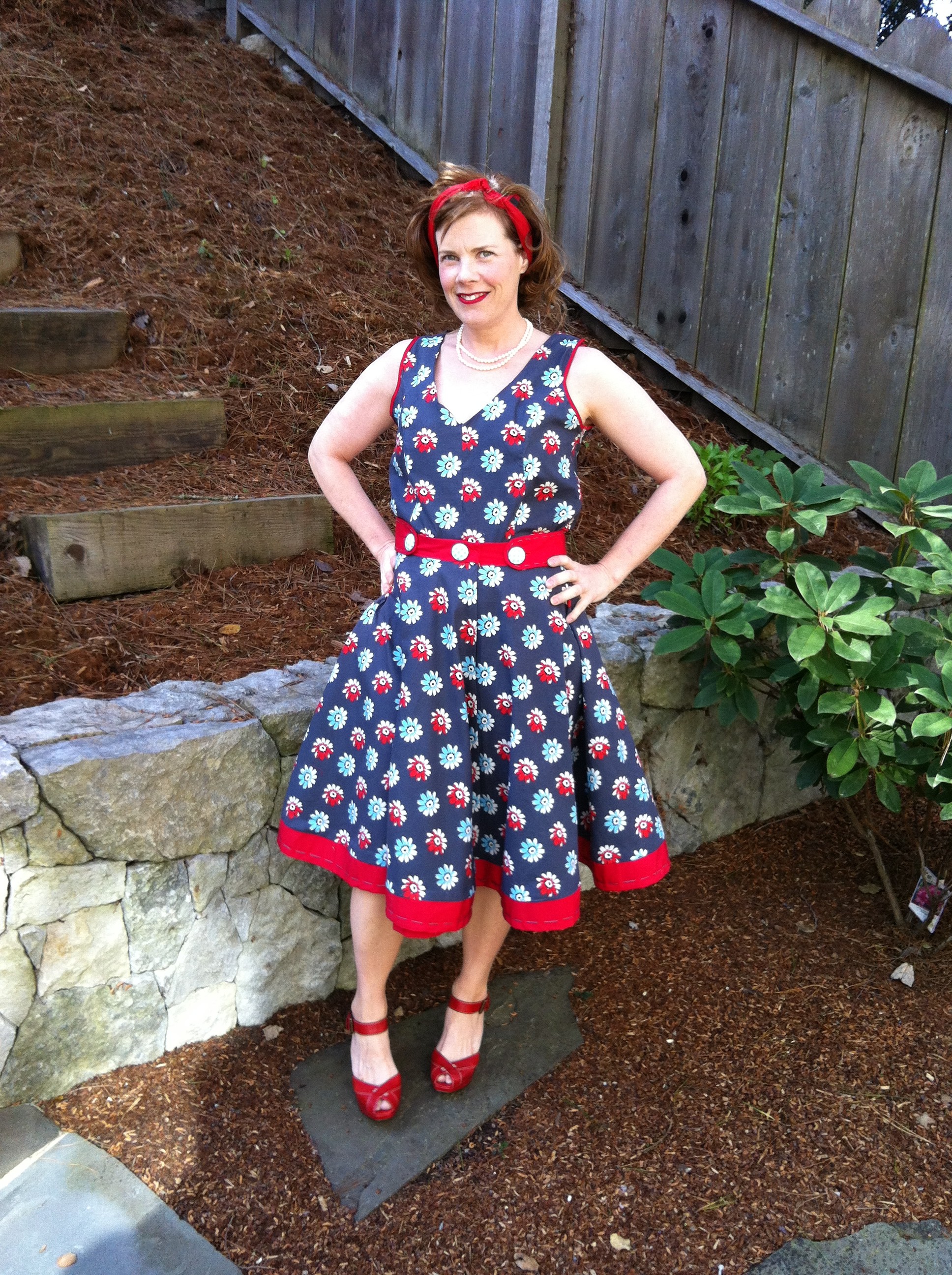 VintageModern Design Challenge / 50's Inspired Playsuit Sewing