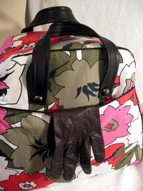 Pinkgreyfloral_bowlingbag_pocketcloseup_large