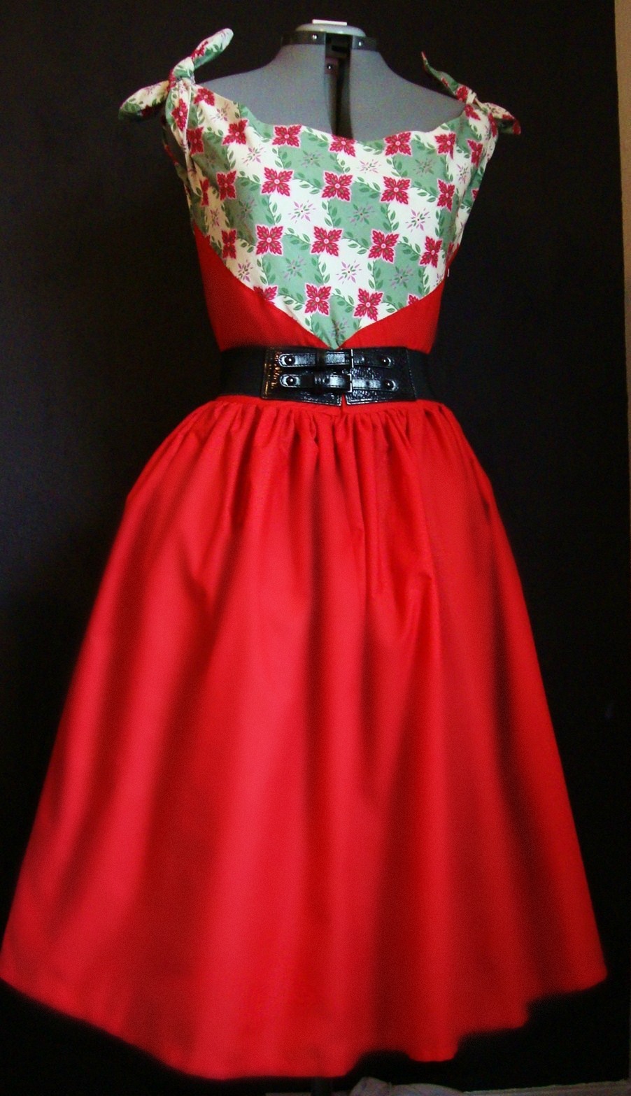 Red and Floral Vintage Style Swing Dress – Sewing Projects | BurdaStyle.com