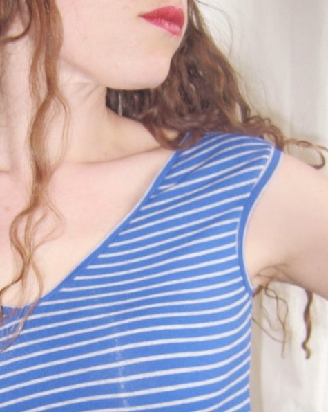 Shoulder_close_up_large