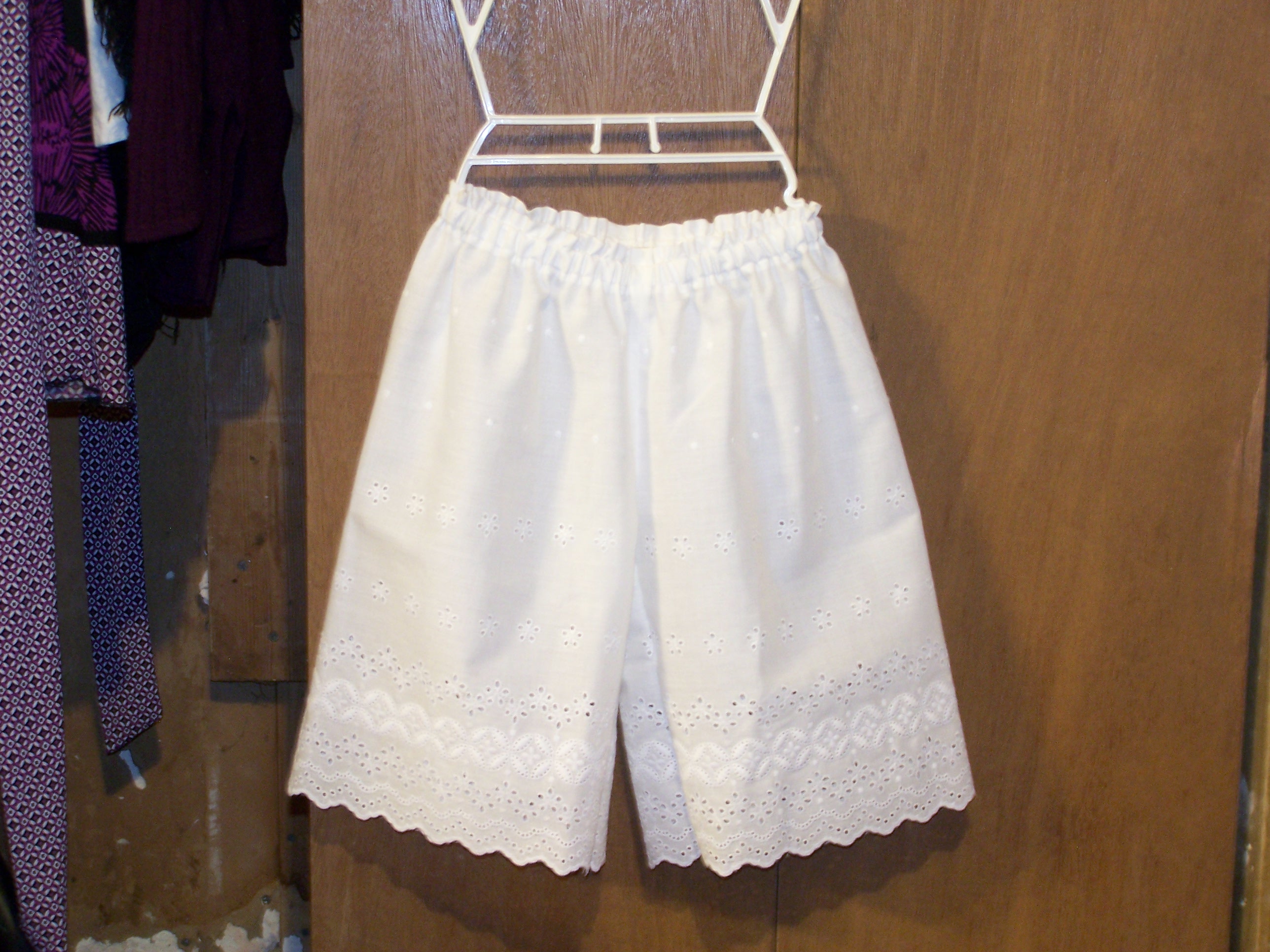 Eyelet Lace Bloomers – Sewing Projects | BurdaStyle.com