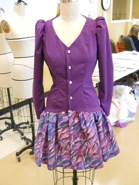 Ice_queen_drop_waist_front_large