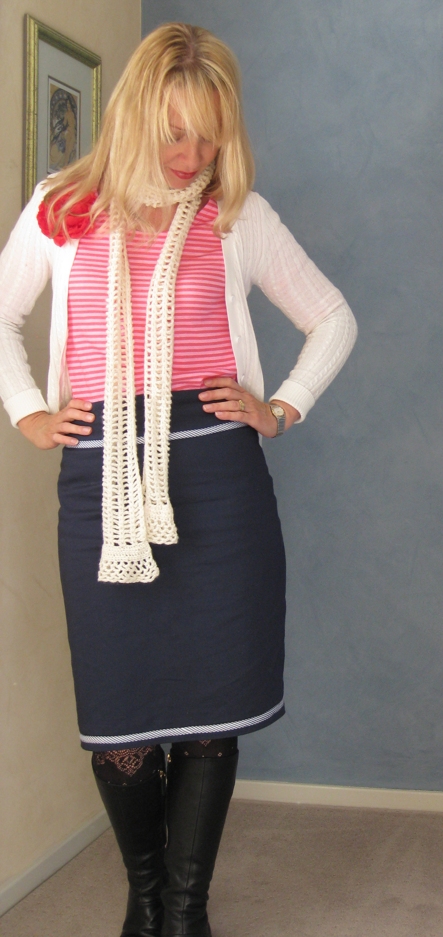 Simplicity 9825 Pencil Skirt Sewing Projects BurdaStylecom Maggie shirt sewing pattern cardigan top sewing patterns style arc