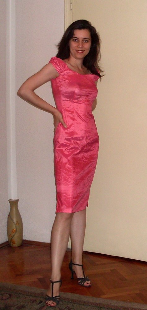 Roze_svilena_haljina_4_large