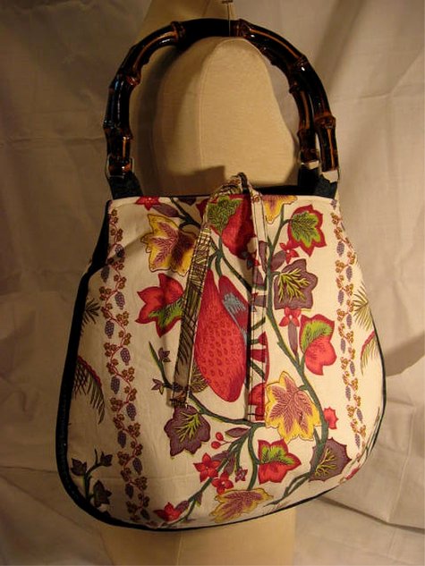 Hobo_strawberryfun_bamboohandle_front_large