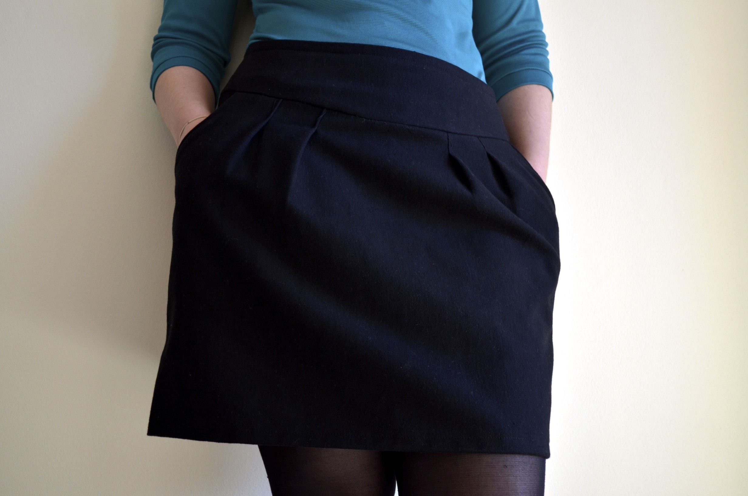 black work skirt knee length