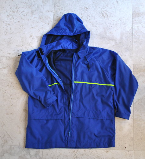 Raincoat3_large