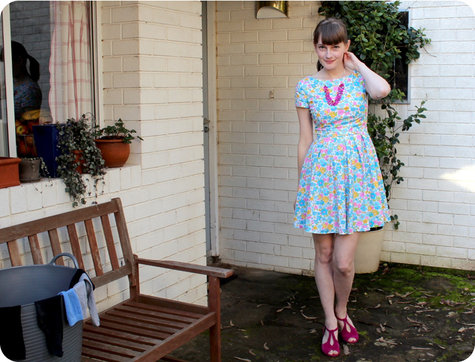 Simplicity2444-floraldress-01_large