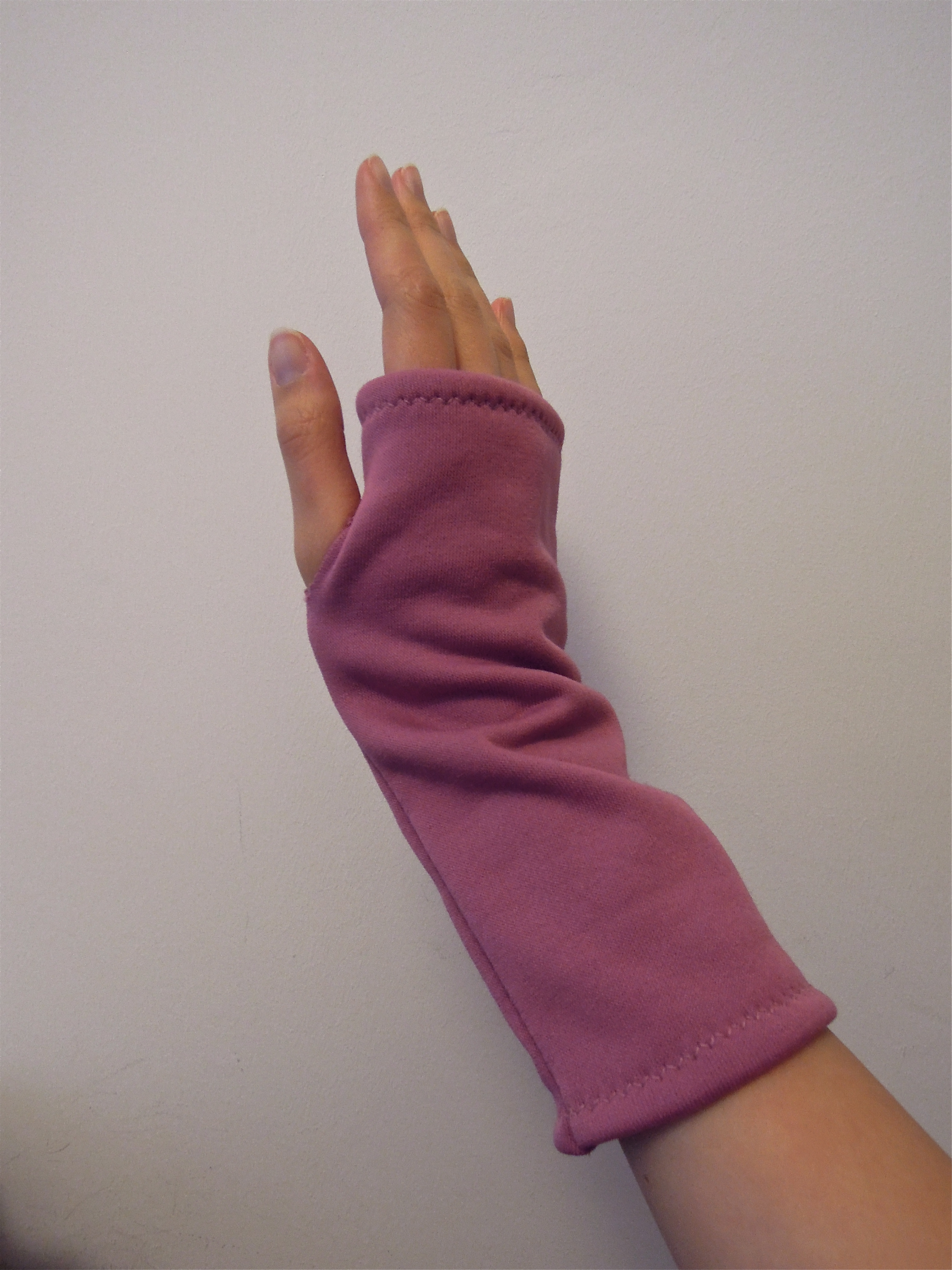 Fingerless Fleece Gloves (5 minute project) Sewing Projects