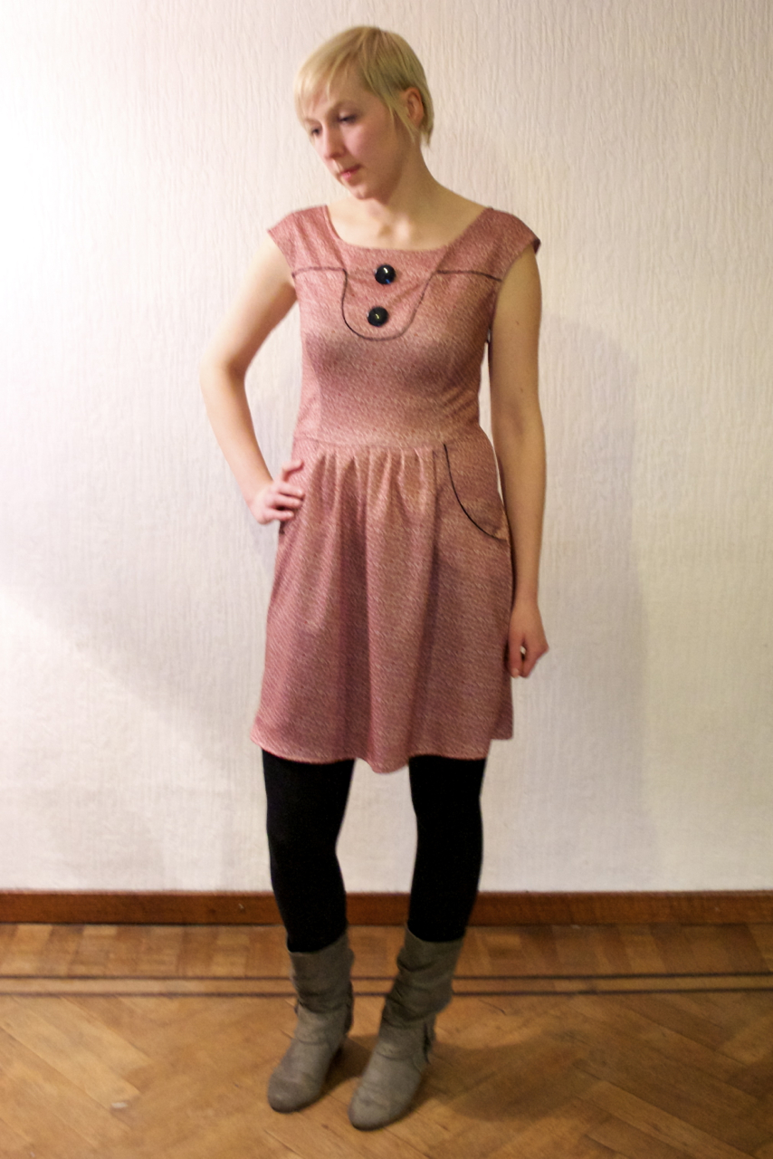 BurdaStyle Sewing Vintage Modern Contest 2013ElisabethButtoned up