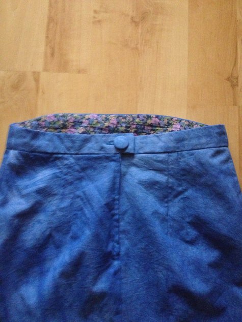 Pencil_skirt_001_large