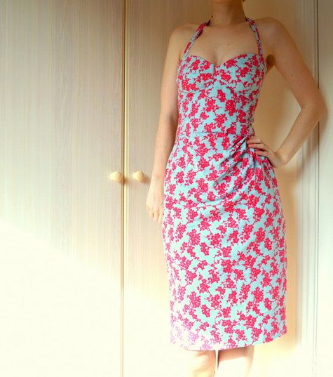 Sew Retro Bombshell Dress – Sewing Projects | BurdaStyle.com
