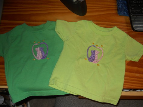 Twins_kitty_emb_shirts_large