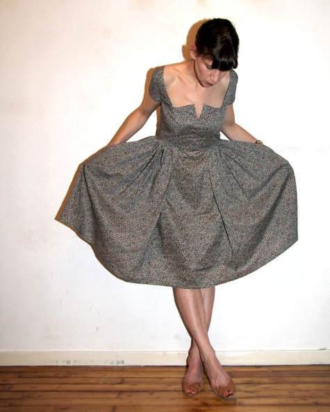 Liberty_robe_2_large