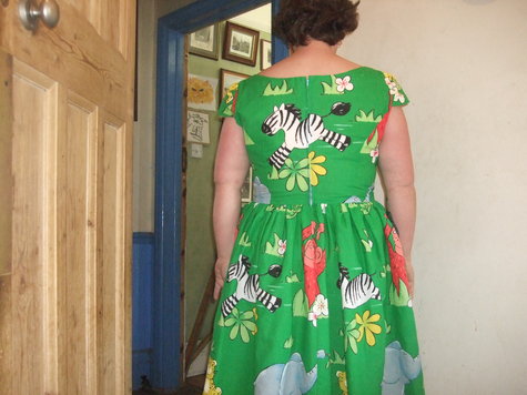 2013_042342013jungledress0008_large