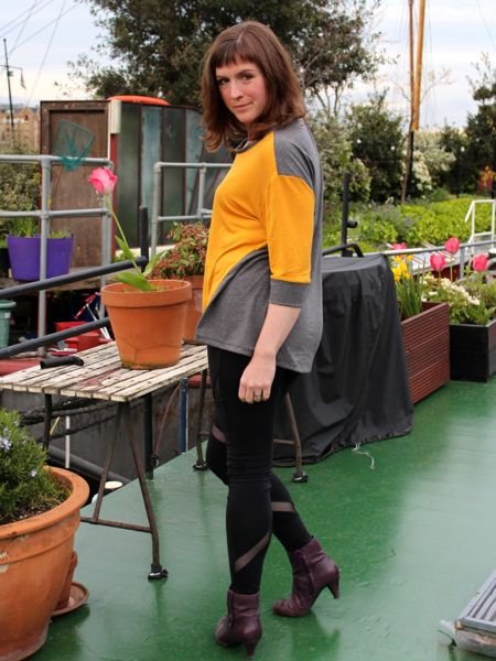 Mustard_ivy_tee_-_full_length_turning_large