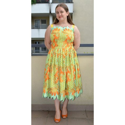 Elfka_haftowana_suknia_burda_large