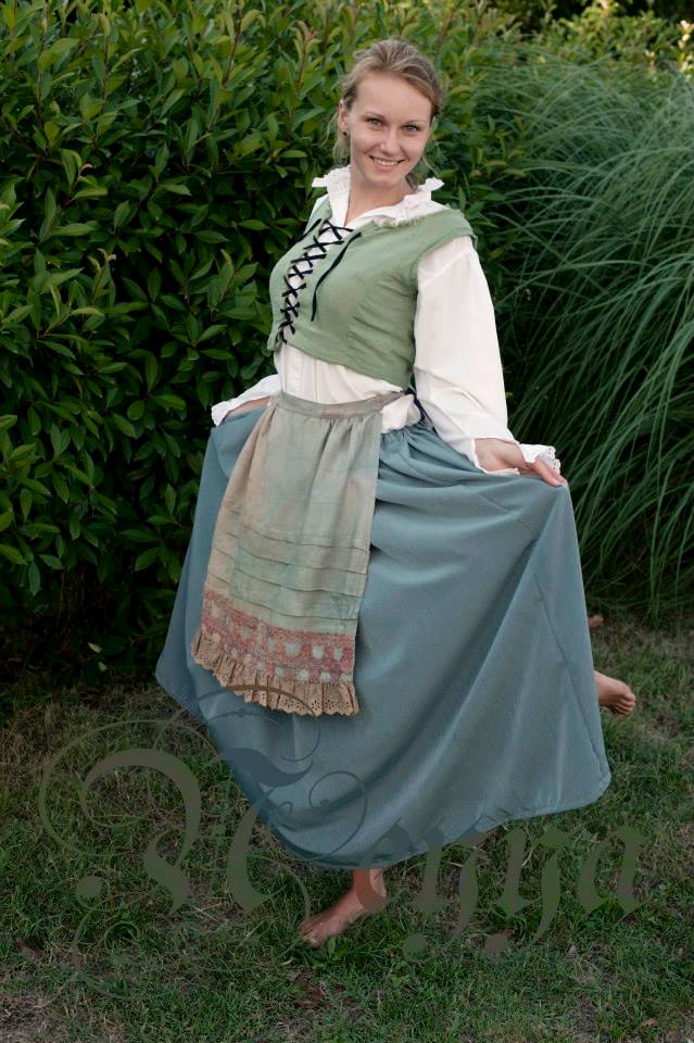 18th century peasant dress – Sewing Projects | BurdaStyle.com
