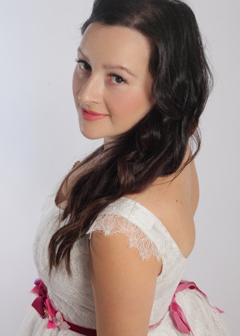Julia_bobbin_94_large