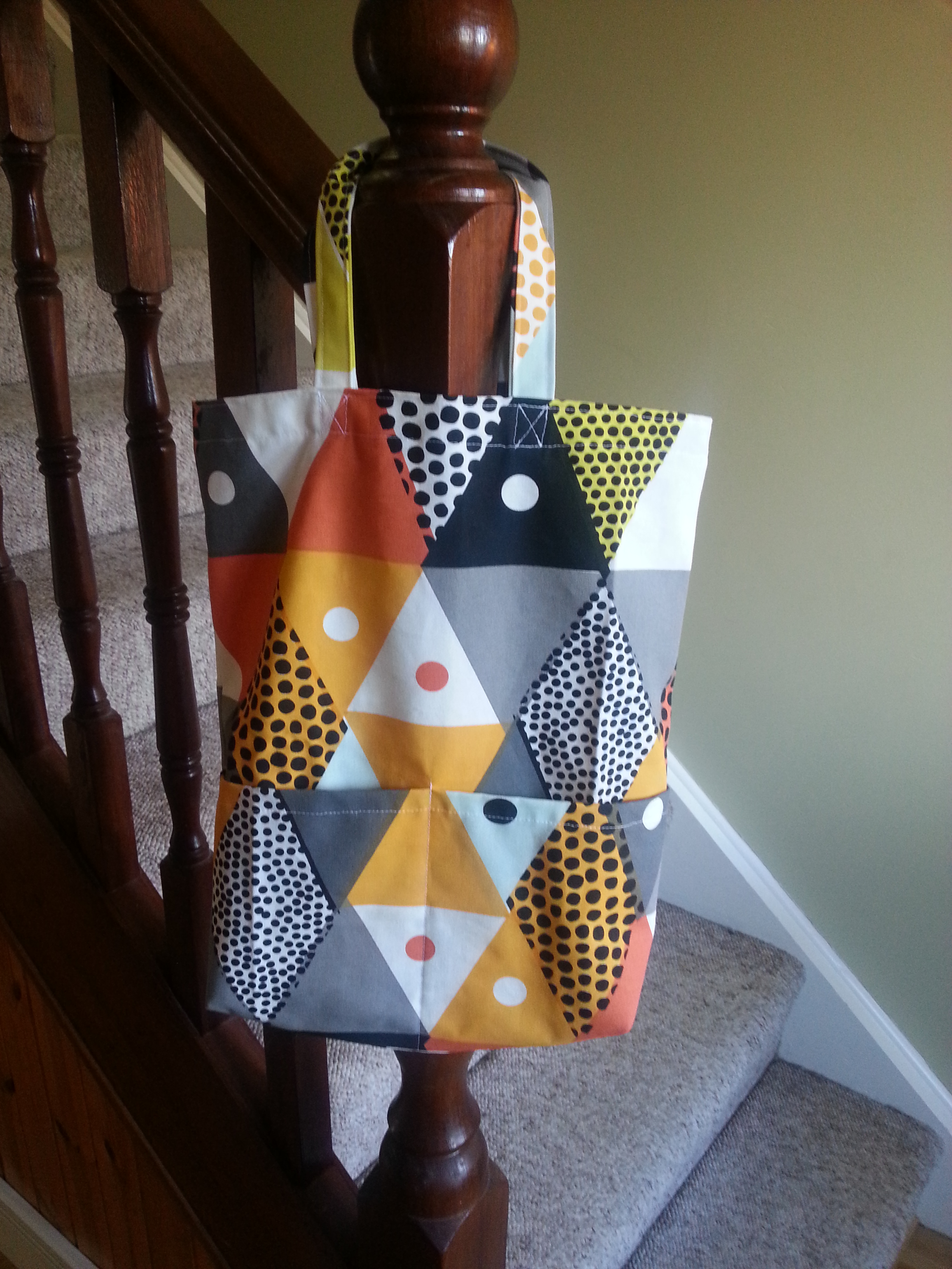 Tote using Geometric Ikea fabric – Sewing Projects | BurdaStyle.com