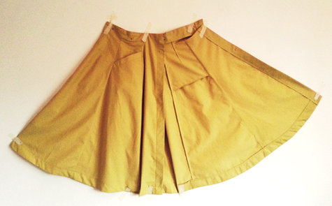 Thesecretcostumier-yellowskirtinside_large