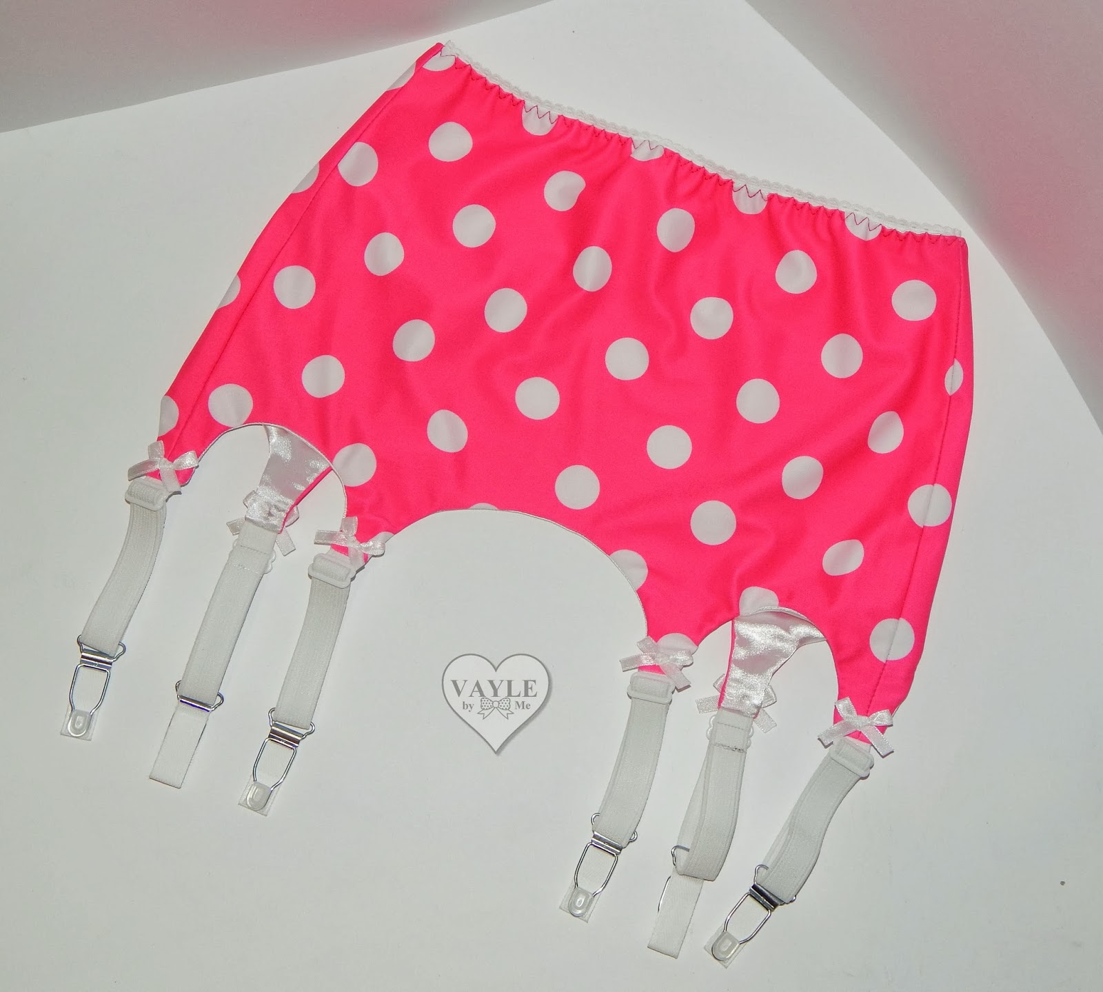 Pink Polka Dots Garter Belt – Sewing Projects