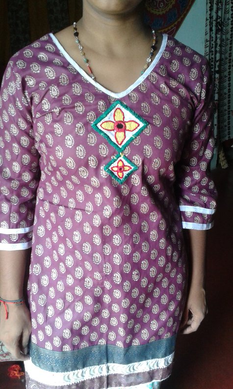 simple mirror work designs for kurtis