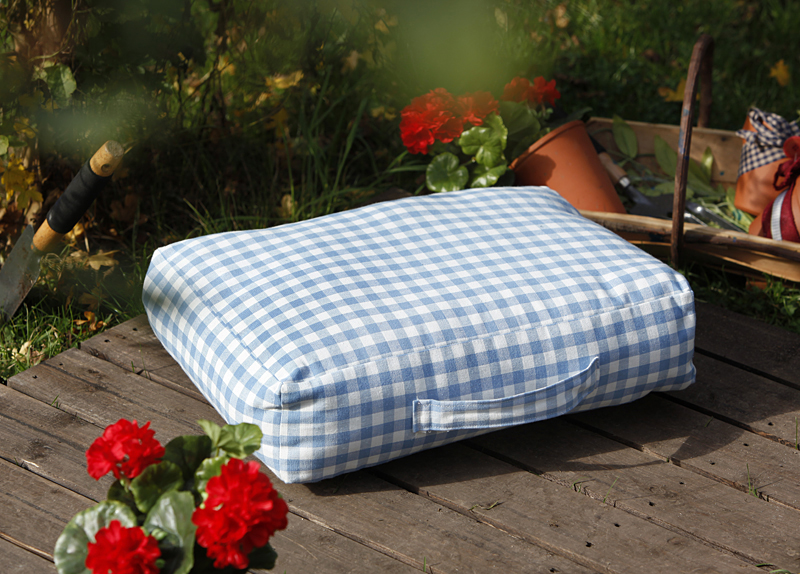 How To Make A Beautiful Garden Kneeling Cushion Sewing Projects