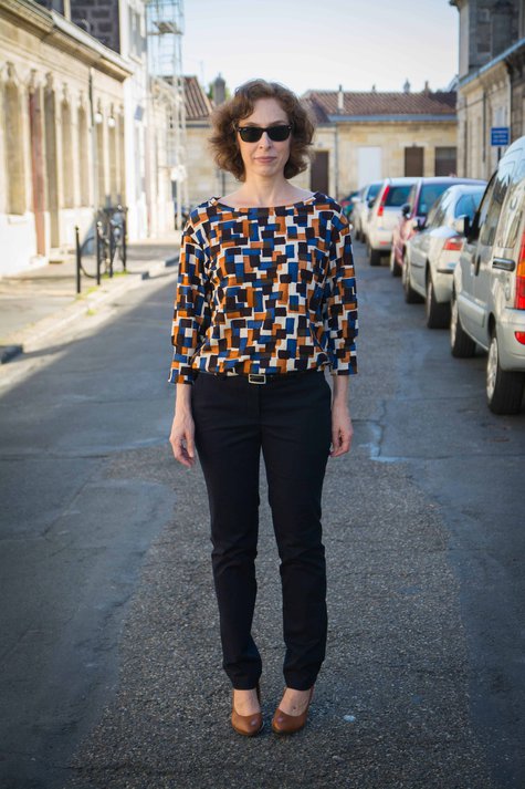 Navy_pants_in_the_street_large