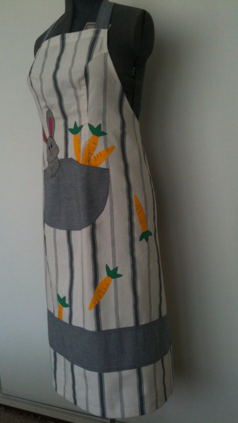 Apron_side_right_large