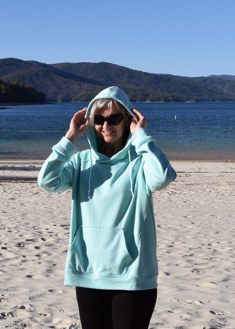 06-hoodie_burda_01_2017_103_018_large