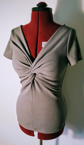 Grey_twist_large