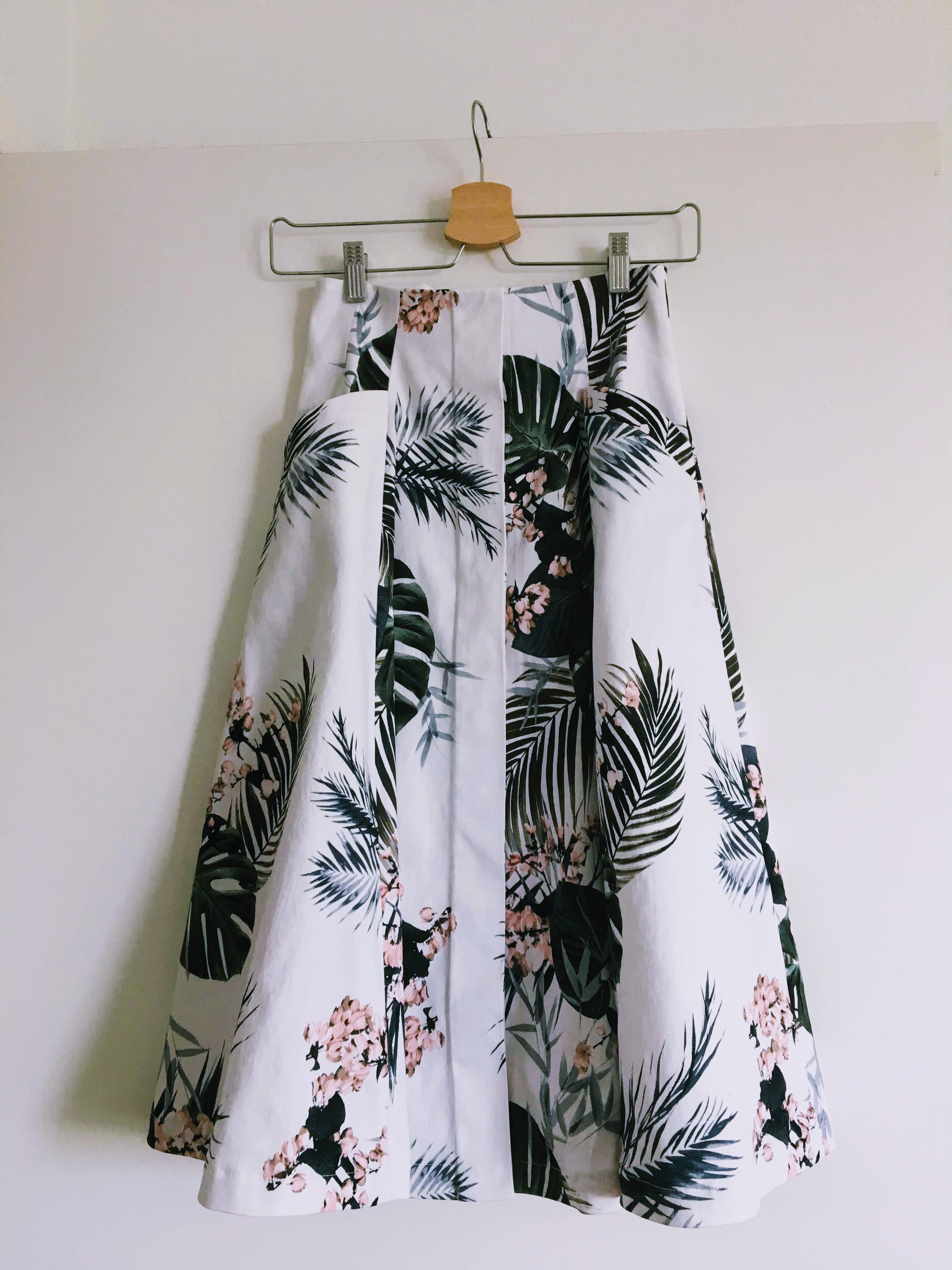 Skirt with palm leaves, flowers and pockets! – Sewing Projects ...