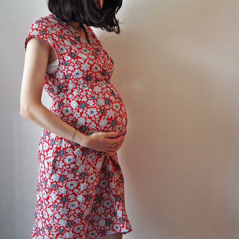 Maternitydress01_large