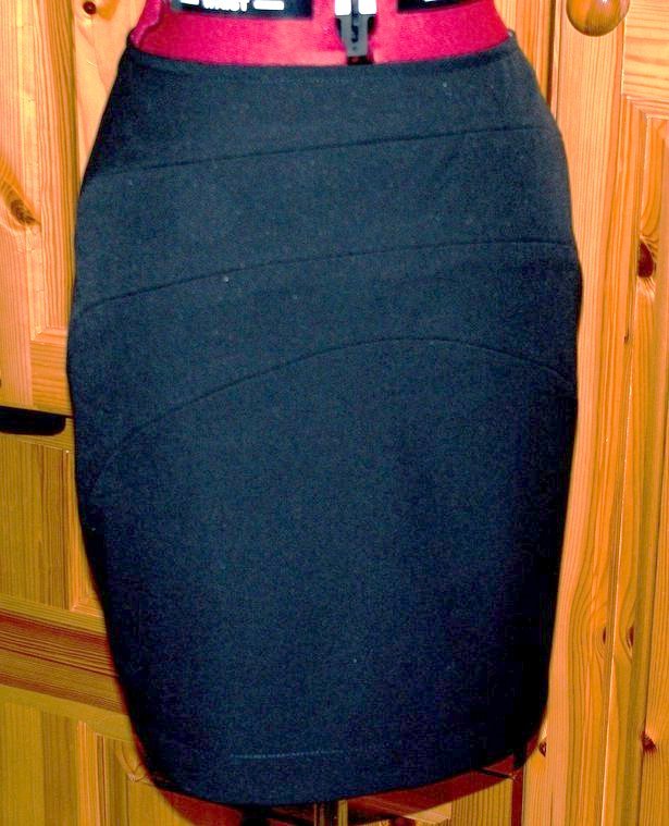 Black_skirt_333_large