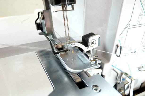 Serger_thread_change_026_large